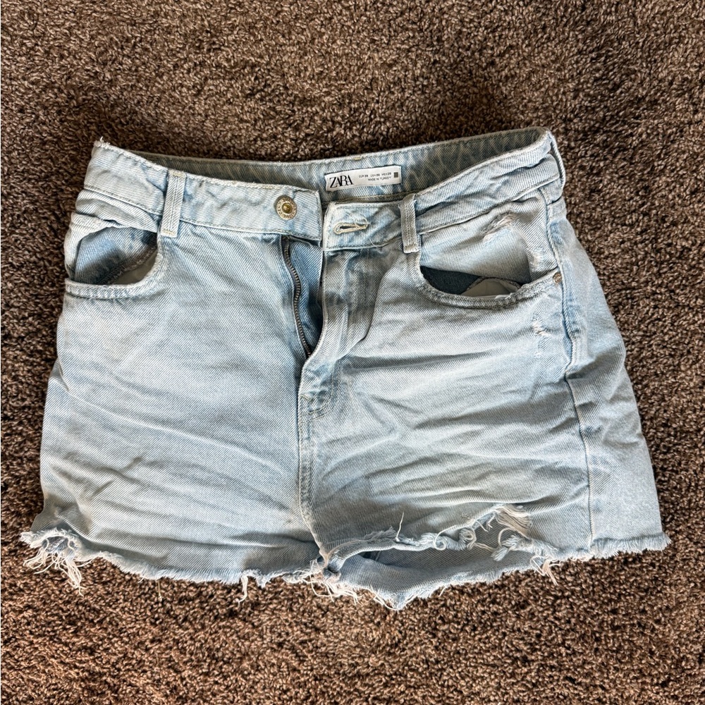 Zara Light Acid Wash Denim Shorts - Size 6